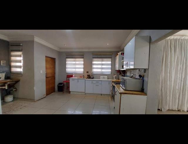 3 BEDROOM HOUSE FOR SALE IN SOSHANGUVE DD